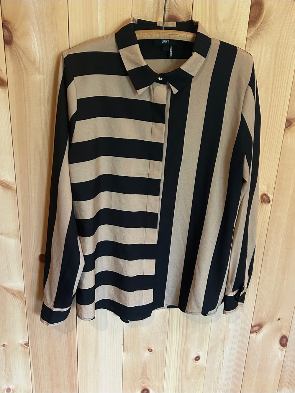 DKNY Black and Tan Striped Long-Sleeve Button-Front Shirt